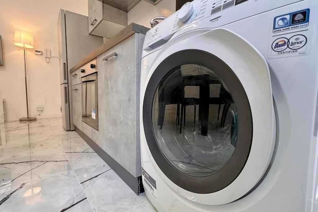 Urban House - Modern Flat Navigli Center * Milaan